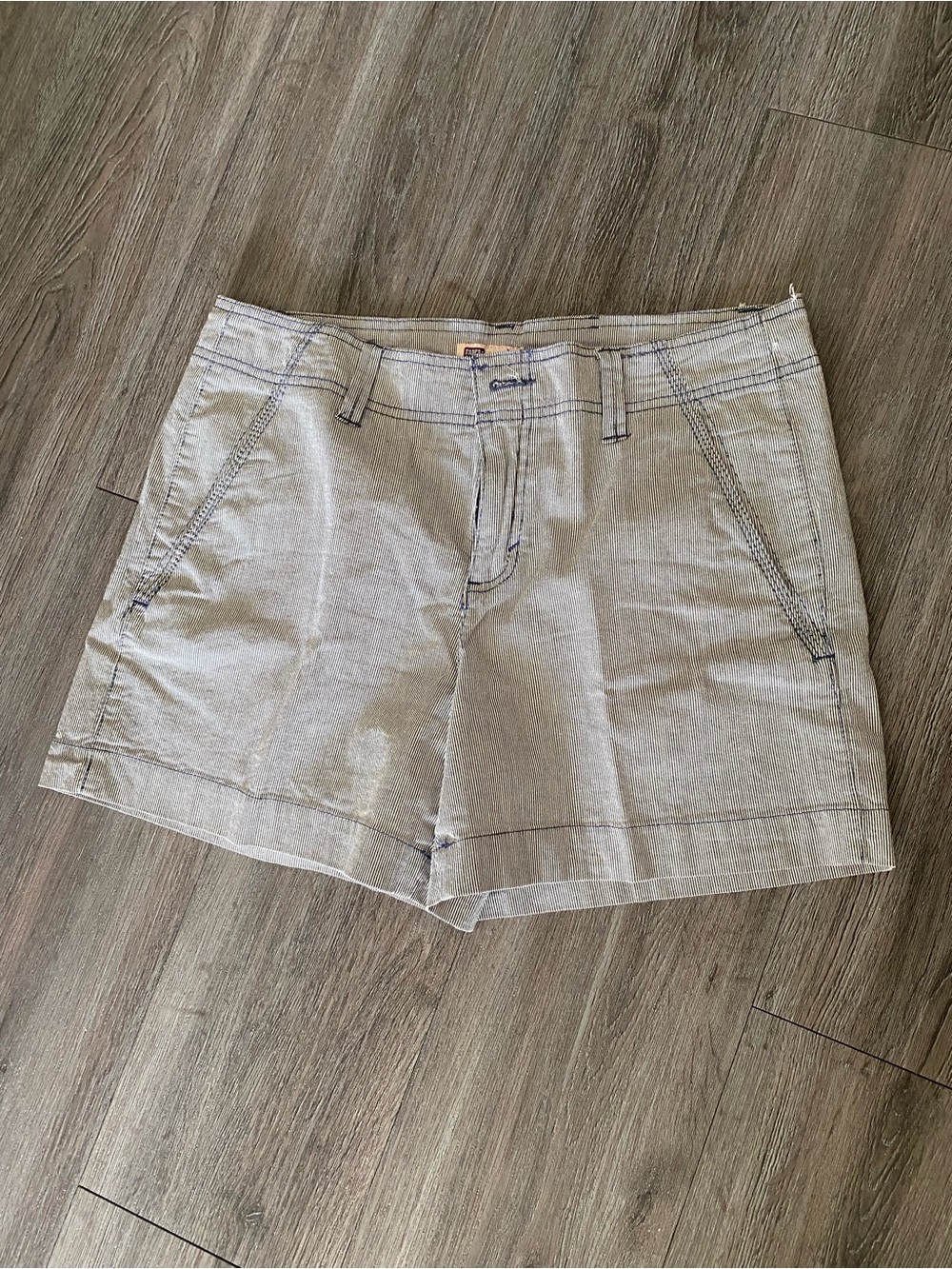 Light Gray Faded Glory Stretch Casual Cotton Blend Shorts